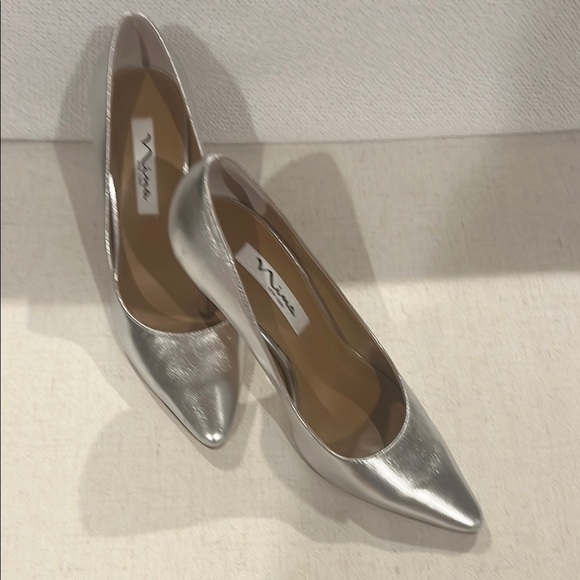 Nina Shoes - Nina Silver Metallic Heels with Pointed Toe